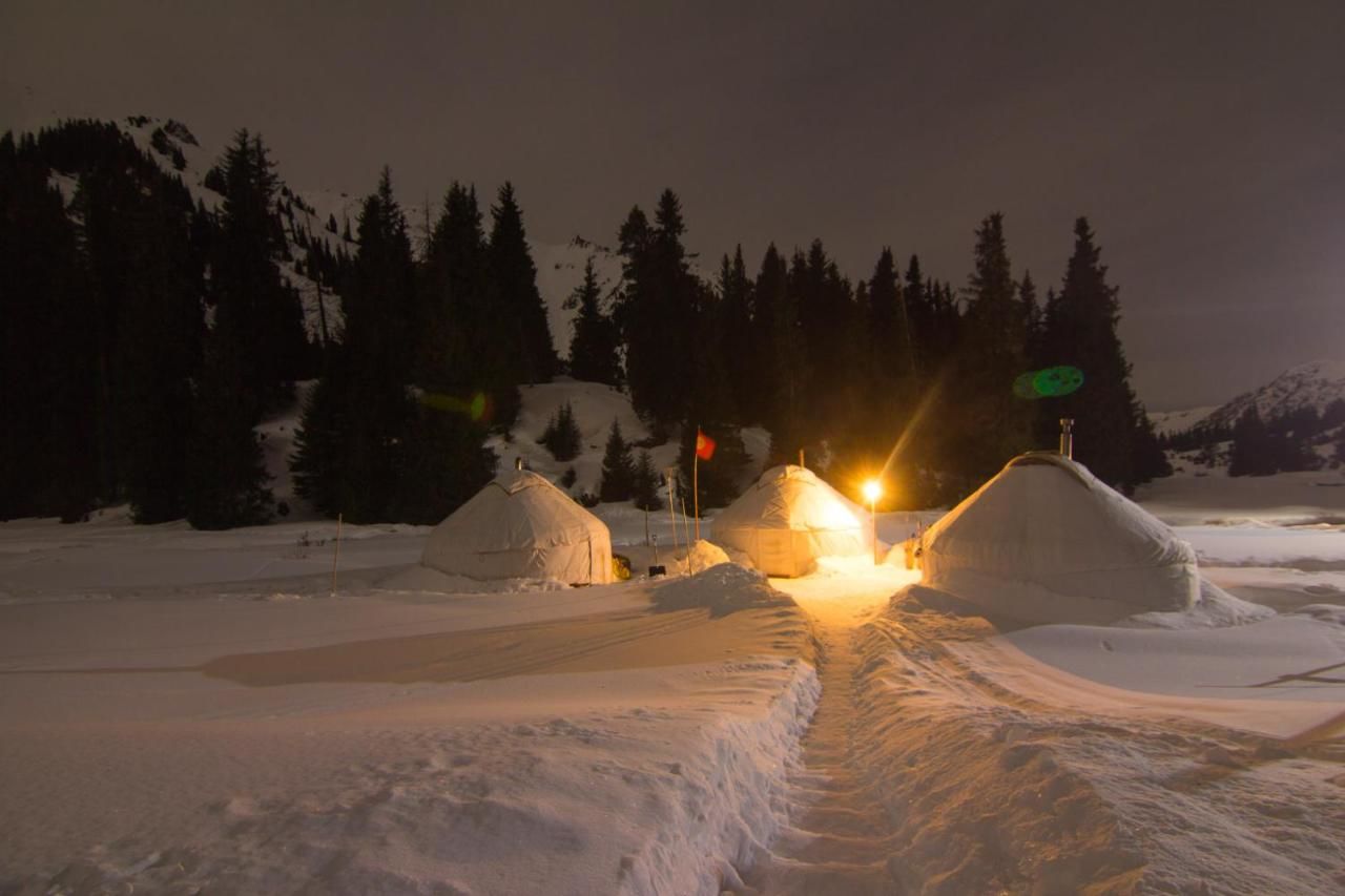 Хостелы Aksuu Yurt Lodge Teploklyuchenka-19