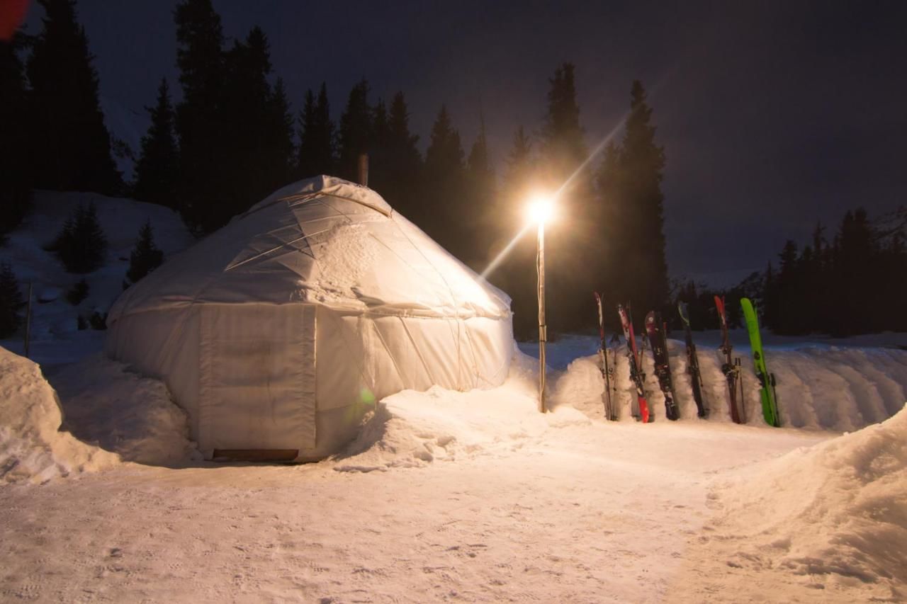 Хостелы Aksuu Yurt Lodge Teploklyuchenka-22